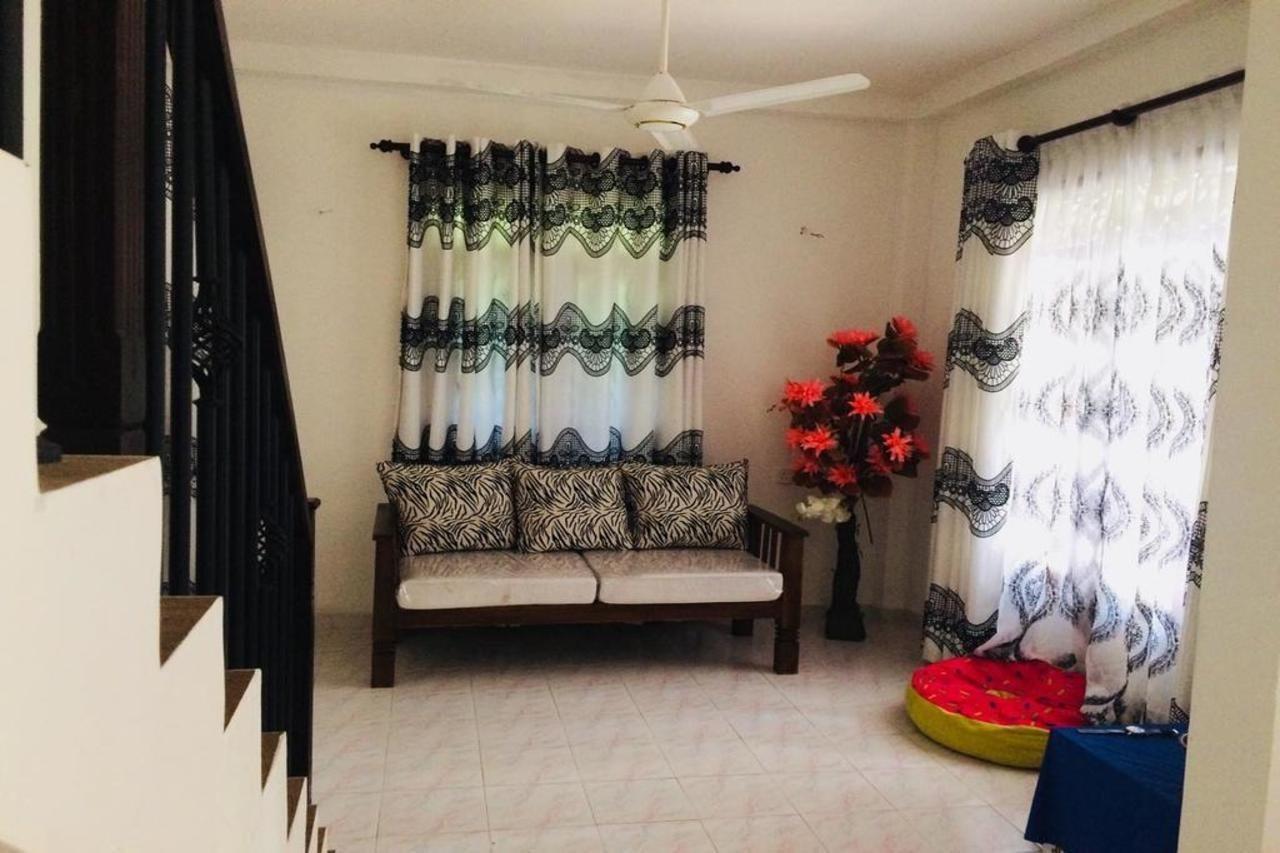 Hikkaduwa Home Stay Buitenkant foto