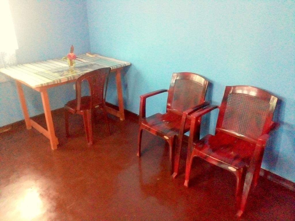 Hikkaduwa Home Stay Kamer foto