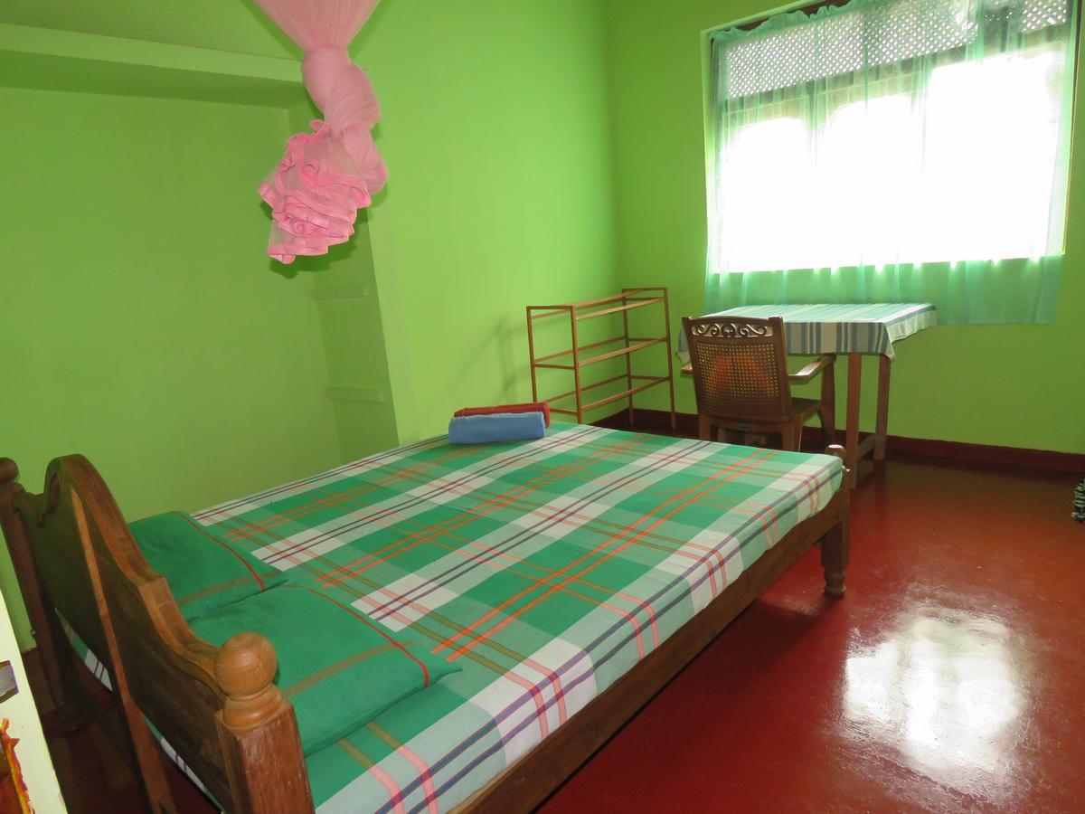 Hikkaduwa Home Stay Buitenkant foto