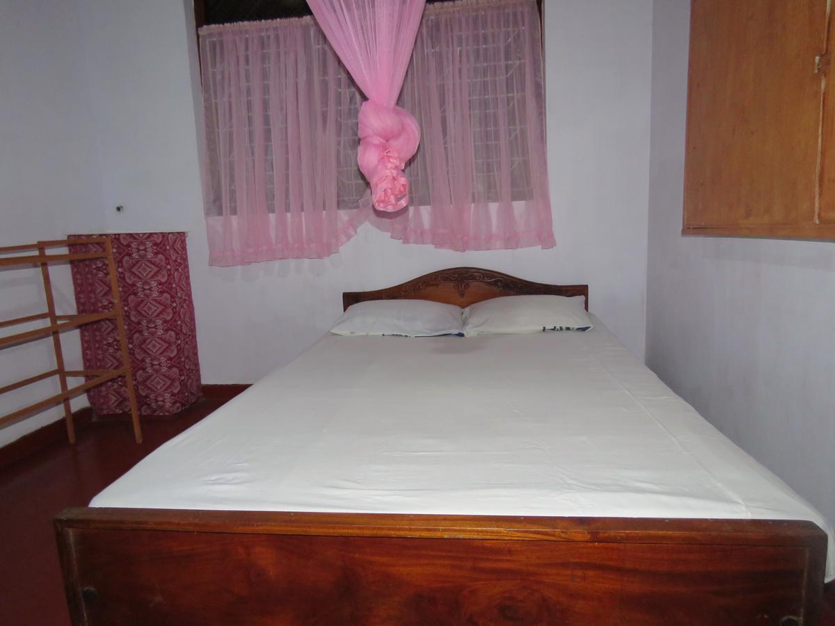 Hikkaduwa Home Stay Buitenkant foto