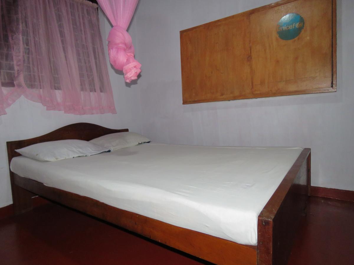 Hikkaduwa Home Stay Buitenkant foto